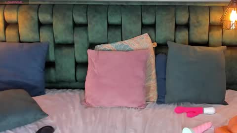 Snapshot of angelswets chatting on March 5, 4:57 pm ANGIE online show from March 5, 4:57 pm