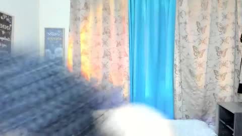 Snapshot of angelwhitte chatting on February 7, 8:45 pm angelwhitte online show from February 7, 8:45 pm