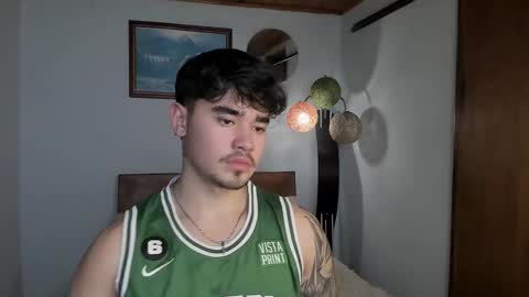 Snapshot of angelx_fox chatting on December 5, 11:07 pm Angel Fox online show from December 5, 11:07 pm