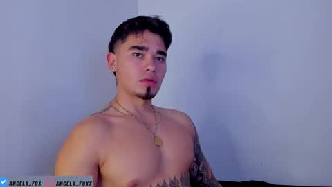 Snapshot of angelx_fox chatting on October 14, 6:52 pm Angel Fox online show from October 14, 6:52 pm