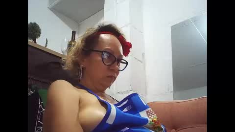 Snapshot of angelycute476334 chatting on January 6, 10:05 pm angelycute476334 online show from January 6, 10:05 pm