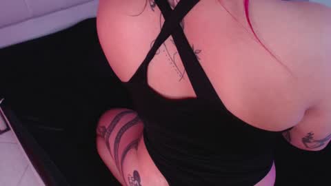 Angie online show from January 5, 9:59 am