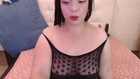 Snapshot of angie_bbw chatting on January 25, 9:04 pm Angie online show from January 25, 9:04 pm