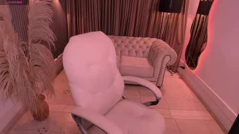 angie_smith_x online show from April 13, 11:16 am