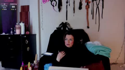 Snapshot of angierot2025 chatting on November 18, 11:59 pm angierot2025 online show from November 18, 11:59 pm