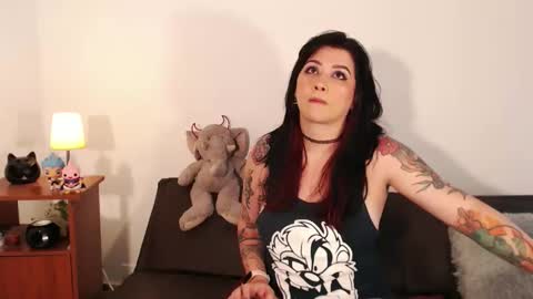 Sara online show from March 3, 6:44 pm