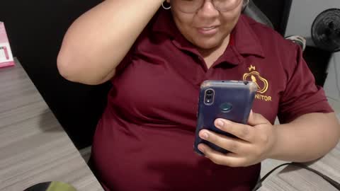 Snapshot of angy_ro12 chatting on January 8, 6:20 am angy online show from January 8, 6:20 am