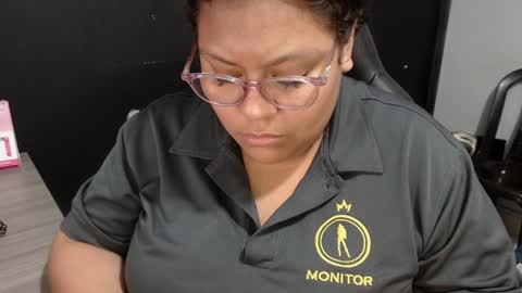 Snapshot of angy_ro12 chatting on January 9, 6:48 am angy online show from January 9, 6:48 am