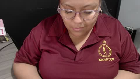 Snapshot of angy_ro12 chatting on January 11, 7:28 am angy online show from January 11, 7:28 am