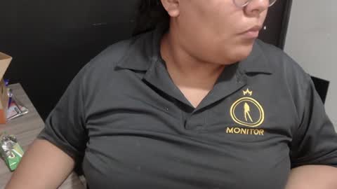Snapshot of angy_ro12 chatting on January 22, 9:43 pm angy online show from January 22, 9:43 pm