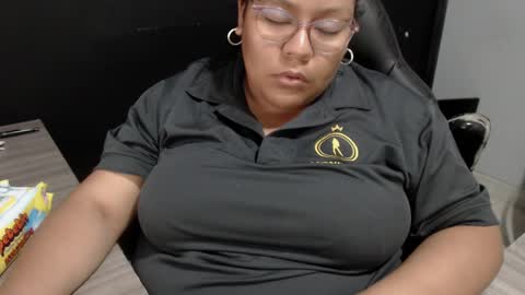Snapshot of angy_ro12 chatting on February 13, 9:30 am angy online show from February 13, 9:30 am