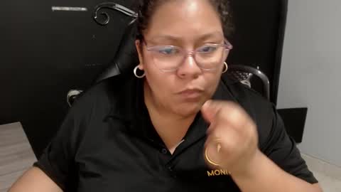 Snapshot of angy_ro12 chatting on February 14, 3:54 am angy online show from February 14, 3:54 am