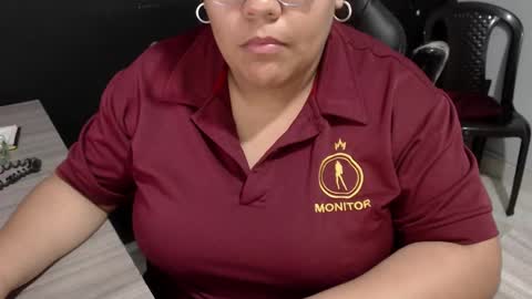 Snapshot of angy_ro12 chatting on February 19, 12:35 am angy online show from February 19, 12:35 am