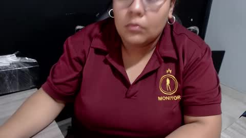 Snapshot of angy_ro12 chatting on February 21, 11:21 pm angy online show from February 21, 11:21 pm