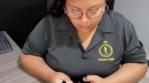 Snapshot of angy_ro12 chatting on October 8, 8:39 pm angy online show from October 8, 8:39 pm
