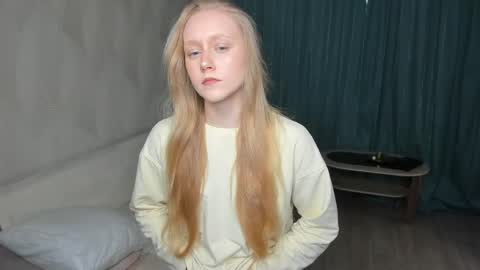 Violet online show from April 15, 7:26 am