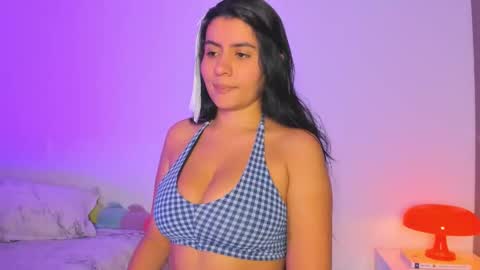 Snapshot of ani_mila chatting on November 29, 10:46 pm Ani online show from November 29, 10:46 pm