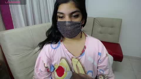 Snapshot of aniisaalii chatting on August 6, 6:15 am Anissa online show from August 6, 6:15 am