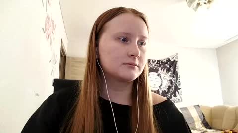 Snapshot of anika_lipps chatting on April 21, 3:50 pm Anika online show from April 21, 3:50 pm