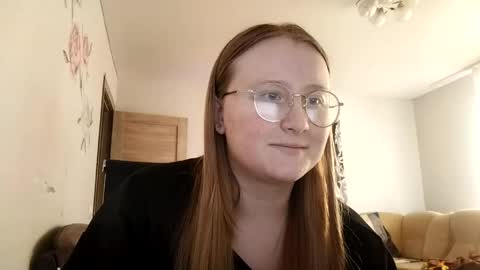 Snapshot of anika_lipps chatting on April 25, 12:41 pm Anika online show from April 25, 12:41 pm