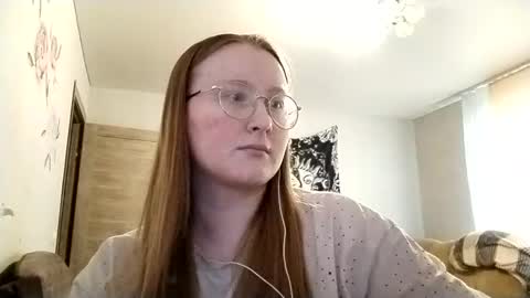 Snapshot of anika_lipps chatting on May 20, 4:51 am Anika online show from May 20, 4:51 am