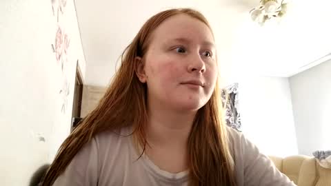 Snapshot of anika_lipps chatting on June 6, 4:01 pm Anika online show from June 6, 4:01 pm