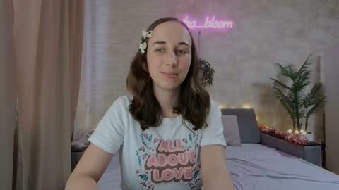 anikabloom online show from January 6, 8:46 am