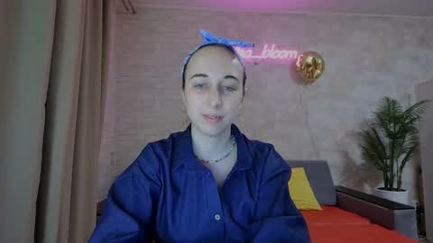 anikabloom online show from February 26, 9:16 pm