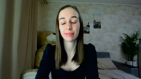 anikabloom online show from February 1, 9:24 pm