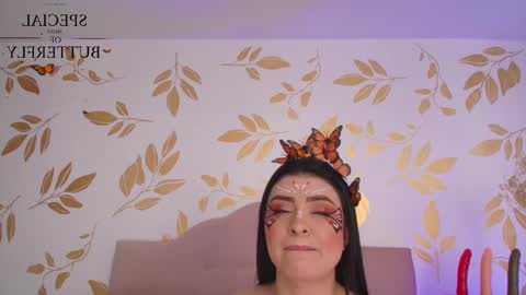 Snapshot of anikaromanoff chatting on February 20, 6:24 pm Lauren Anika online show from February 20, 6:24 pm