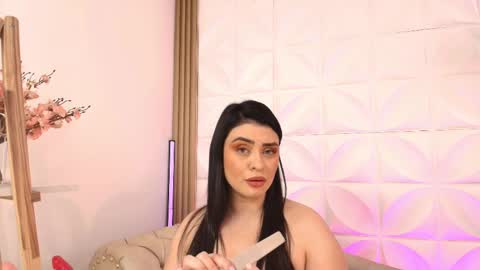 Snapshot of anikaromanoff chatting on February 27, 6:20 pm Lauren Anika online show from February 27, 6:20 pm