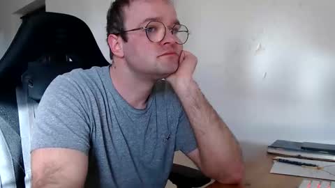 Snapshot of animal_michael chatting on March 2, 8:43 am animal_michael online show from March 2, 8:43 am