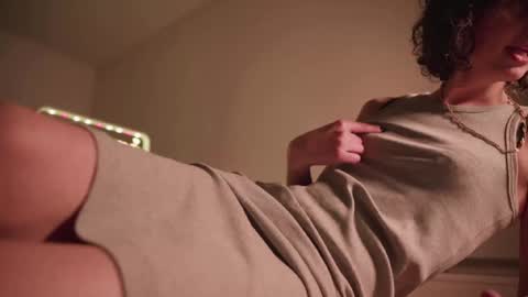 Snapshot of anise_rose chatting on January 4, 7:23 pm Anise online show from January 4, 7:23 pm