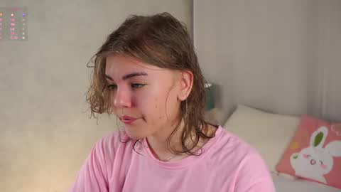 AnishaVivo online show from April 16, 11:44 am