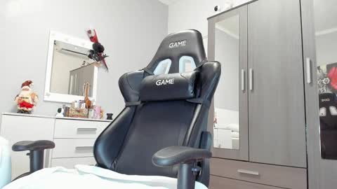 Snapshot of anisialuna_ chatting on December 24, 10:22 am Luna online show from December 24, 10:22 am