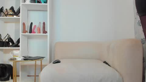 Luna online show from June 2, 7:32 am