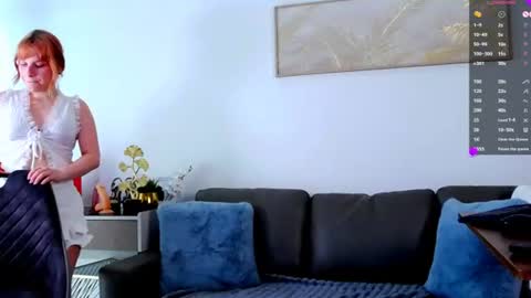 Snapshot of anisiya_glow chatting on July 20, 1:20 am Anisiya online show from July 20, 1:20 am