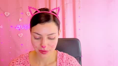 Anni online show from February 28, 4:08 pm