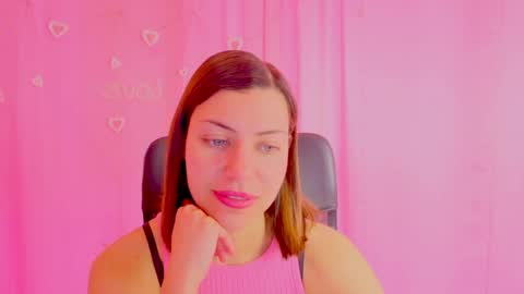 Anni online show from March 18, 2:31 pm