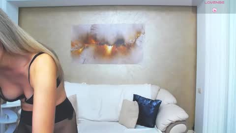 Snapshot of anissalogan chatting on November 10, 10:03 am my name is Ani online show from November 10, 10:03 am