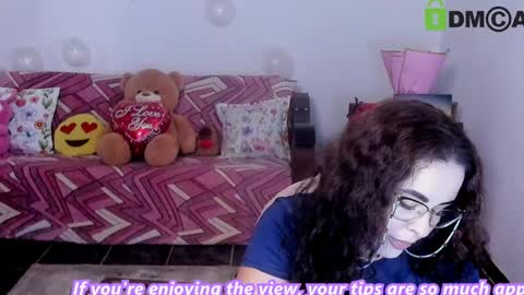 AnissyaX online show from May 11, 2:50 am