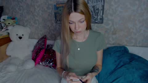 Snapshot of anita_moon_ chatting on December 27, 9:17 am anita_moon_ online show from December 27, 9:17 am