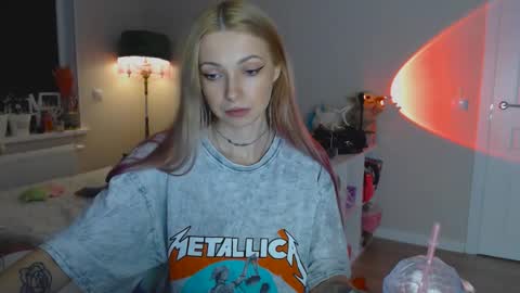 Snapshot of anita_moon_ chatting on November 5, 11:27 pm anita_moon_ online show from November 5, 11:27 pm