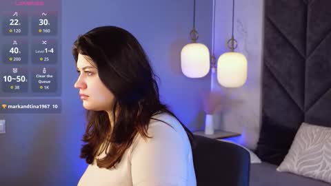 Anita online show from February 15, 9:00 pm