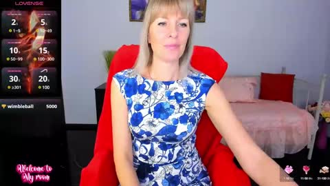 Snapshot of anita_tayson chatting on February 18, 10:16 am Anita online show from February 18, 10:16 am