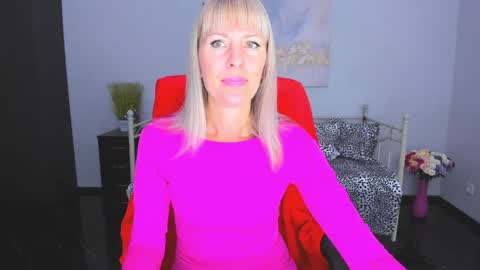 Snapshot of anita_tayson chatting on September 25, 5:55 am Anita online show from September 25, 5:55 am