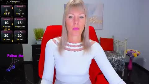 Snapshot of anita_tayson chatting on October 19, 5:52 am Anita online show from October 19, 5:52 am