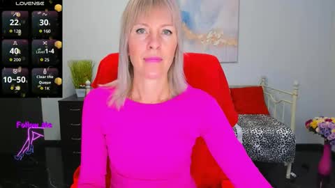 Anita online show from November 17, 7:03 am