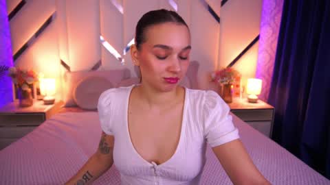 Daniela online show from April 10, 2:11 pm