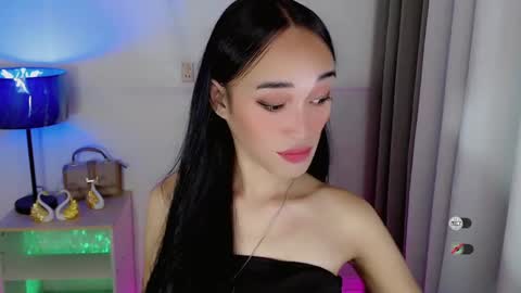 anita online show from February 4, 10:10 am